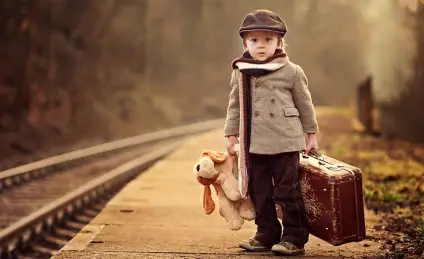 Мальчик и черное табло